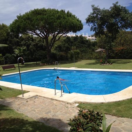 Beautiful Holiday Apartment 2 Bedroom Beach And Pool Malaga Marbella Calahonda Royale Mijas Costa Spain ภายนอก รูปภาพ