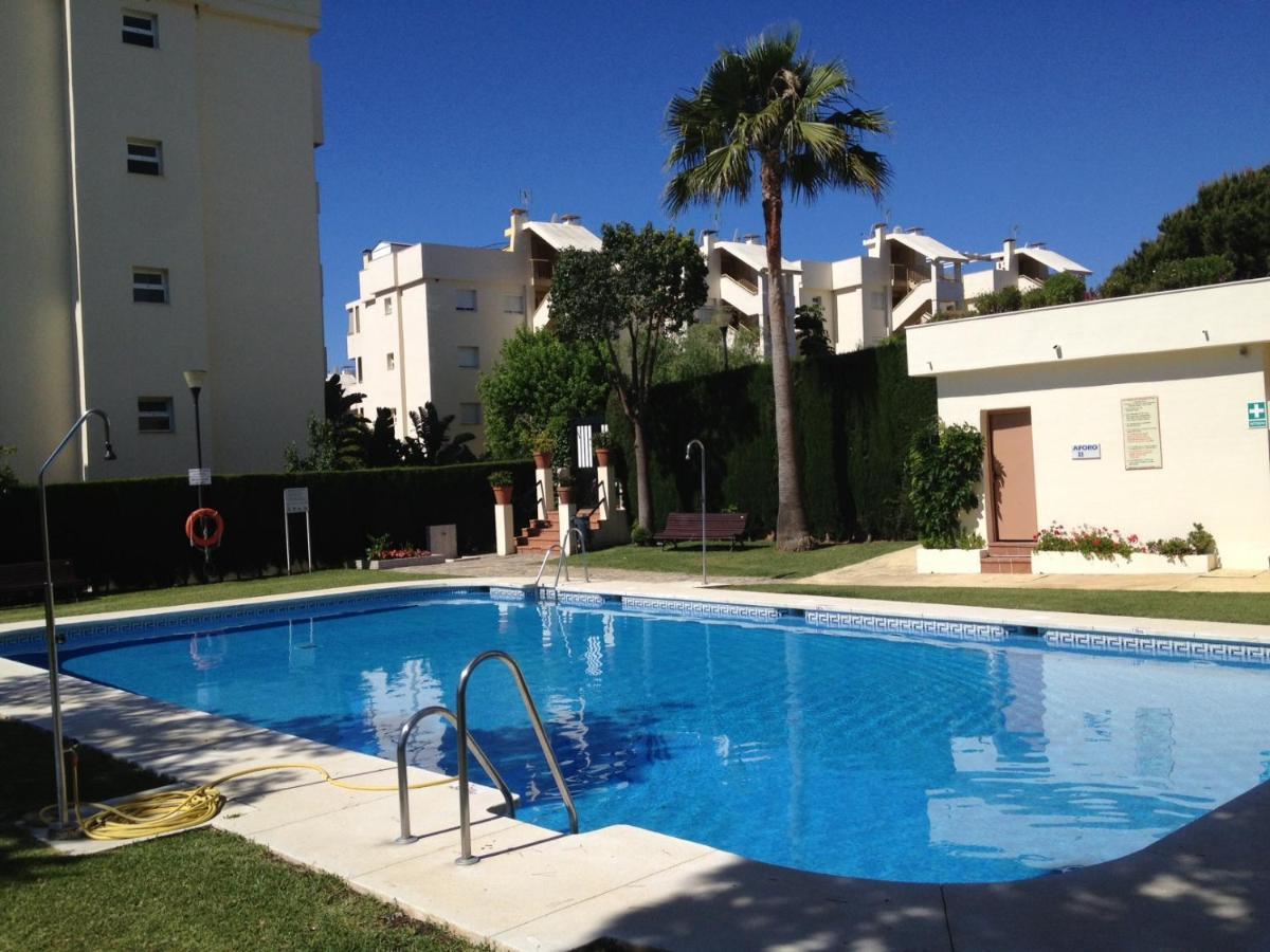 Beautiful Holiday Apartment 2 Bedroom Beach And Pool Malaga Marbella Calahonda Royale Mijas Costa Spain ภายนอก รูปภาพ
