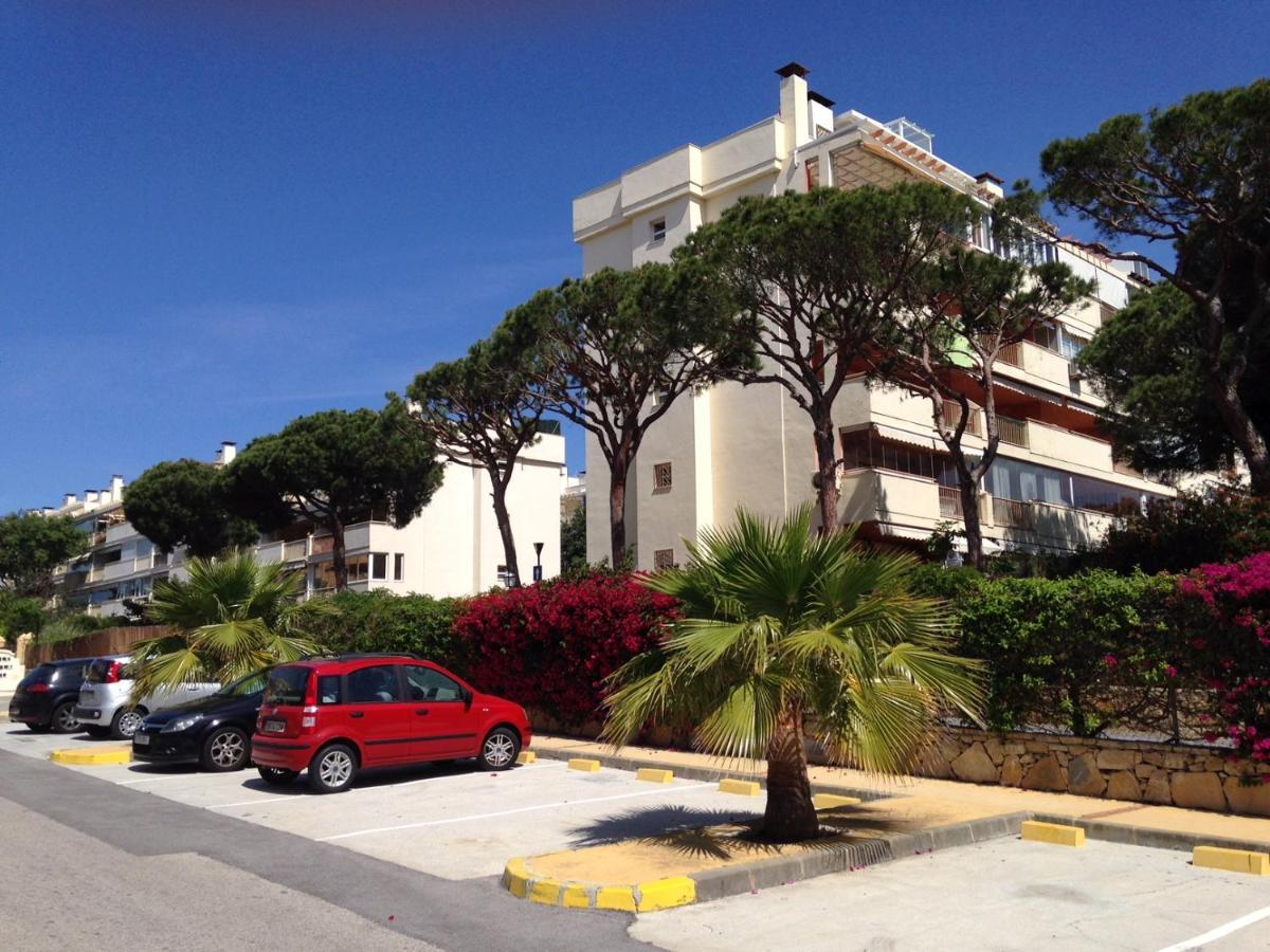 Beautiful Holiday Apartment 2 Bedroom Beach And Pool Malaga Marbella Calahonda Royale Mijas Costa Spain ภายนอก รูปภาพ