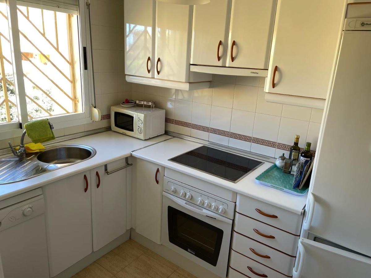 Beautiful Holiday Apartment 2 Bedroom Beach And Pool Malaga Marbella Calahonda Royale Mijas Costa Spain ภายนอก รูปภาพ