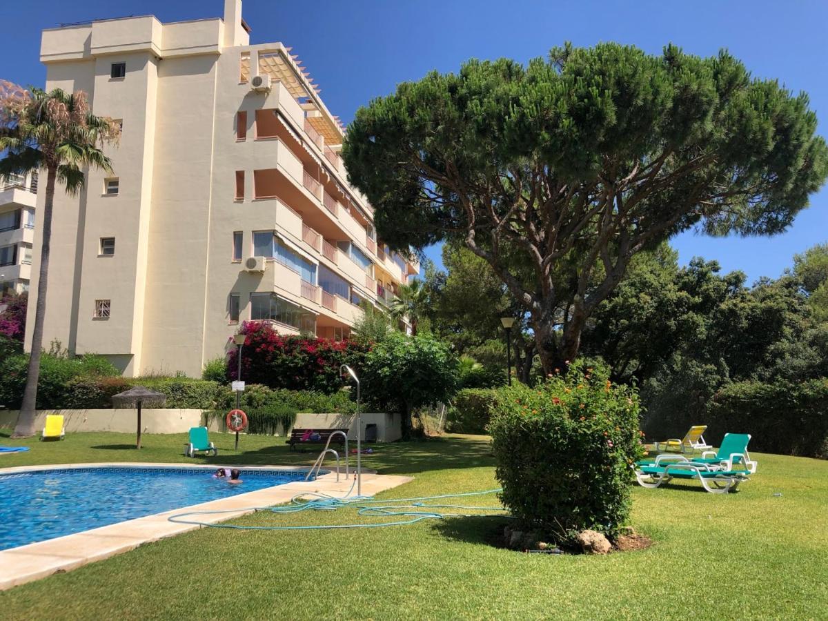 Beautiful Holiday Apartment 2 Bedroom Beach And Pool Malaga Marbella Calahonda Royale Mijas Costa Spain ภายนอก รูปภาพ